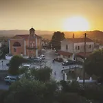 The Guund House דירה Xanthátai